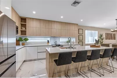 811 SW 10th Terrace, Fort Lauderdale, FL 33315 - Photo 6