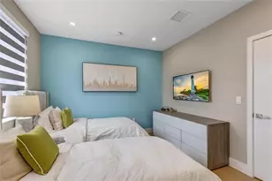 811 SW 10th Terrace, Fort Lauderdale, FL 33315 - Photo 32