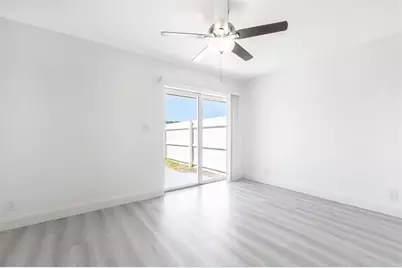 7500 NW 75th St, Unit #7500, Tamarac, FL 33321 - Photo 10