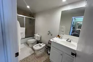 2500 Parkview Dr, Hallandale Beach, FL 33009 - Photo 20