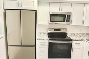 102 Royal Pk Dr, Oakland Park, FL 33309 - Photo 1