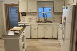 2196 SW 83rd Ave, Davie, FL 33324 - Photo 8