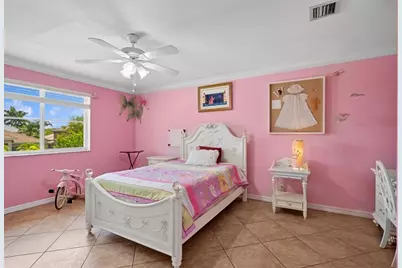 1201  Skylark Dr, Weston, FL 33327 - Photo 32