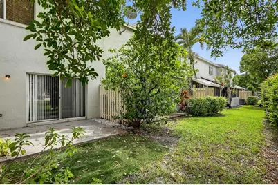 4761 SW 14th Place, Unit #4761, Deerfield Beach, FL 33442 - Photo 4