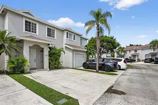 4761 SW 14th Pl, Deerfield Beach, FL 33442 - Photo 2