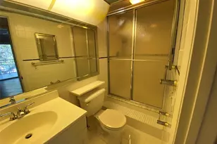 4003 Islewood D, Deerfield Beach, FL 33442 - Photo 14