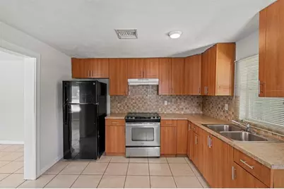 1824 S 29th St, Fort Pierce, FL 34947 - Photo 18