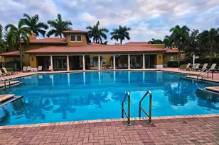 1528 SW 147th Ave, Pembroke Pines, FL 33027 - Photo 4