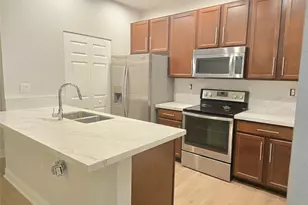 1528 SW 147th Ave, Pembroke Pines, FL 33027 - Photo 8