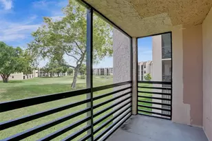 10434 Sunrise Lakes Blvd, Sunrise, FL 33322 - Photo 20