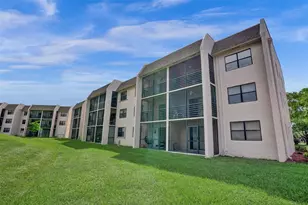 10434 Sunrise Lakes Blvd, Sunrise, FL 33322 - Photo 26