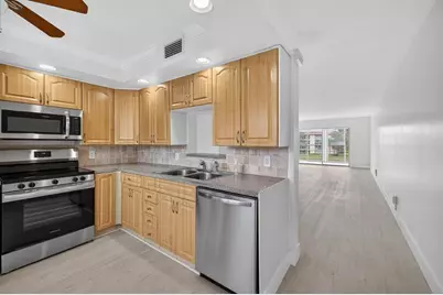 2902  Victoria Cir, Unit #G3, Coconut Creek, FL 33066 - Photo 4