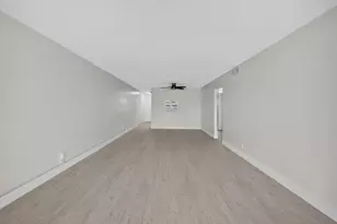 2902 Victoria Cir, Coconut Creek, FL 33066 - Photo 8