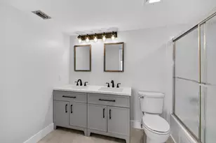 2902 Victoria Cir, Coconut Creek, FL 33066 - Photo 16