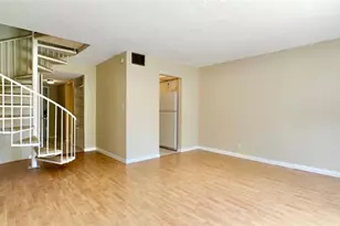 670 Tennis Club Dr, Fort Lauderdale, FL 33311 - Photo 6