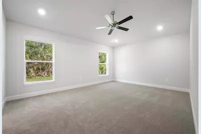 5202  Vespera St, Fort Pierce, FL 34951 - Photo 10