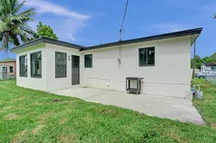 2301 Alcazar Dr, Miramar, FL 33023 - Photo 44