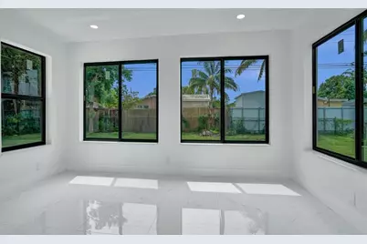 2301  Alcazar Dr, Miramar, FL 33023 - Photo 26