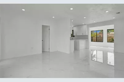 2301  Alcazar Dr, Miramar, FL 33023 - Photo 24