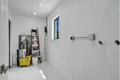 2301  Alcazar Dr, Miramar, FL 33023 - Photo 40