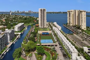 1800 NE 114th St, Miami, FL 33181 - Photo 12