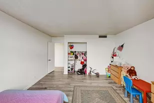 1800 NE 114th St, Miami, FL 33181 - Photo 42