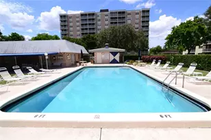 3575 Brokenwoods Dr, Coral Springs, FL 33065 - Photo 32