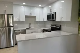 418 Pine Glen Ln, Greenacres, FL 33463 - Photo 2