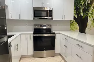 418 Pine Glen Ln, Greenacres, FL 33463 - Photo 4