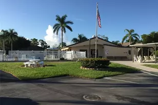 418 Pine Glen Ln, Greenacres, FL 33463 - Photo 24