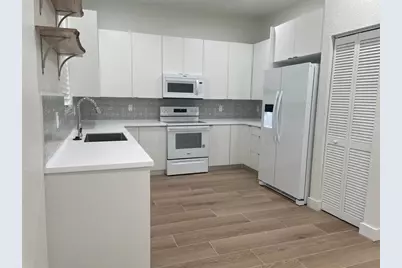 12472 SW 44th Ct, Miramar, FL 33027 - Photo 6