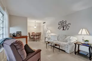 1300 N 12th Ct, Hollywood, FL 33019 - Photo 4