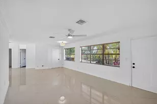2924 NW 8th Ave, Wilton Manors, FL 33311 - Photo 2