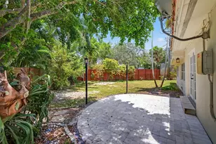 2924 NW 8th Ave, Wilton Manors, FL 33311 - Photo 20