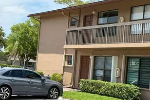 10056 Winding Lake Rd, Sunrise, FL 33351 - Photo 2