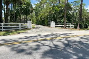 2315 Deer Run Blvd, Loxahatchee, FL 33470 - Photo 2