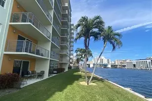 2900 NE 30th St, Fort Lauderdale, FL 33306 - Photo 10