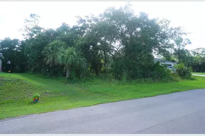 4253  Goldfair Ln, North Port, FL 34288 - Photo 2