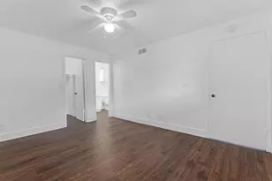 8771 NW 39th St, Sunrise, FL 33351 - Photo 32