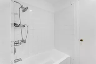 8771 NW 39th St, Sunrise, FL 33351 - Photo 30