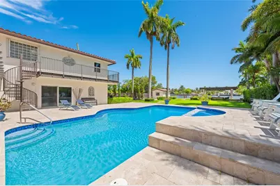 1100 N Northlake Dr, Hollywood, FL 33019 - Photo 6