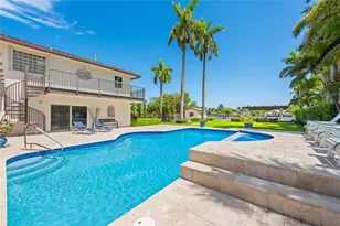 1100 N North Lake Dr, Hollywood, FL 33019 - Photo 6