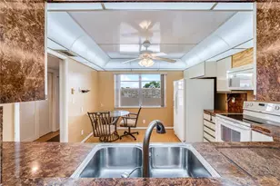 271 S Hollybrook Dr, Pembroke Pines, FL 33025 - Photo 16