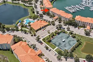 14 Harbour Isle Dr Unit, Fort Pierce, FL 34949 - Photo 2