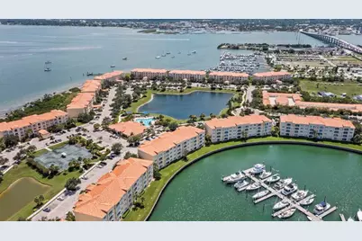 14  Harbour Isle Dr, Unit #Ph01, Fort Pierce, FL 34949 - Photo 38