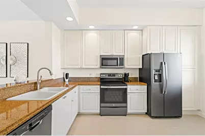 14  Harbour Isle Dr, Unit #Ph01, Fort Pierce, FL 34949 - Photo 6