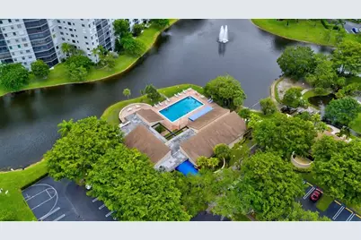 2334 S Cypress Bend Dr, Unit #511, Pompano Beach, FL 33069 - Photo 32