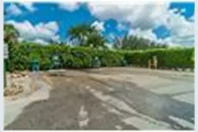 8900  Washington Blvd, Unit #106A, Pembroke Pines, FL 33025 - Photo 32