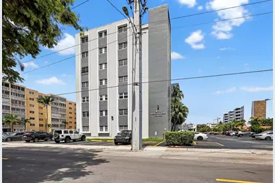 420 NE 12th Ave, Unit #106, Hallandale Beach, FL 33009 - Photo 2