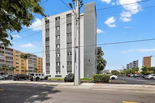 420 NE 12th Ave, Hallandale Beach, FL 33009 - Photo 2